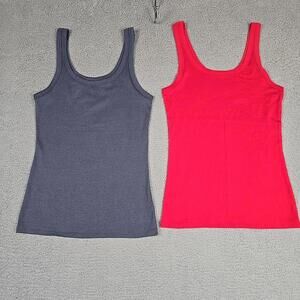 Lot of 2 Time & Tru Tank Tops Womens Size Small (4-6) Scoop Neck Gray and Red